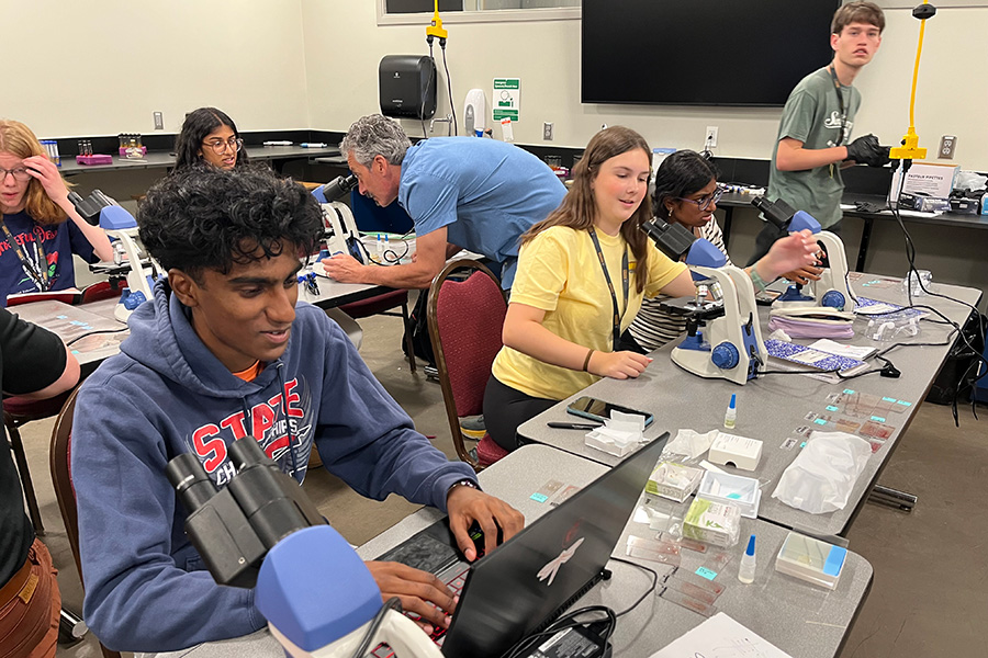 Summer Ventures students in science lab